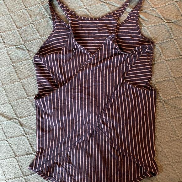 Lululemon tank top, size 8, navy - Picture 2 of 3